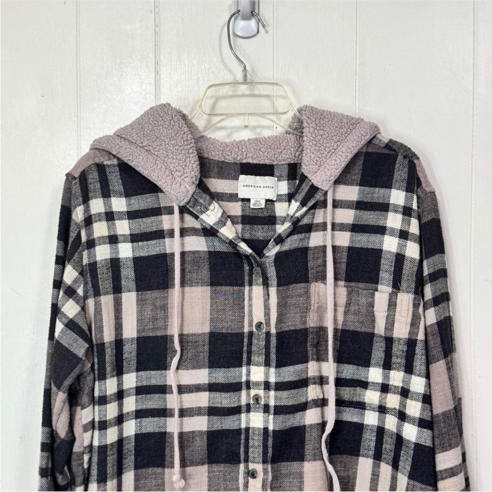 American Eagle shacket Hooded Button-Up - Picture 2 of 8